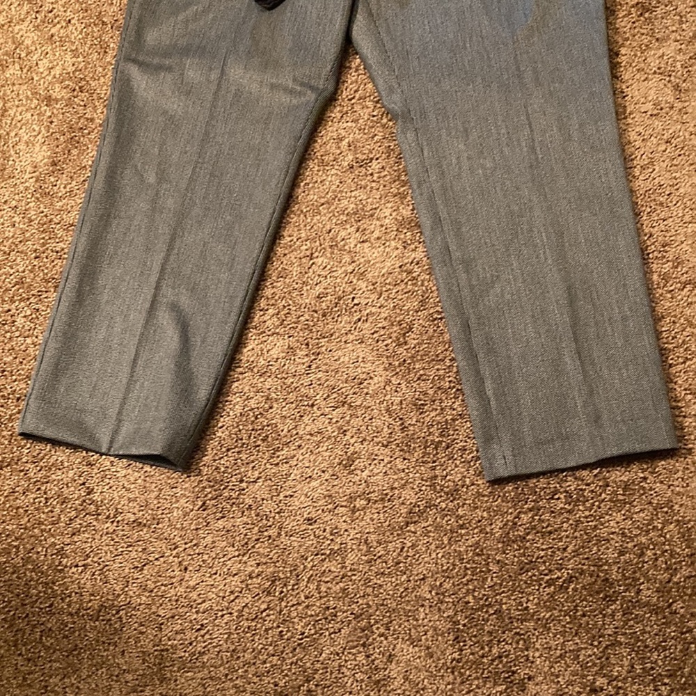 LOFT. SHARP LOOKING BLACK/WHITE PETITE “JULIE” PANTS WITH VELVET TIE! Size 12 P - Picture 7 of 8